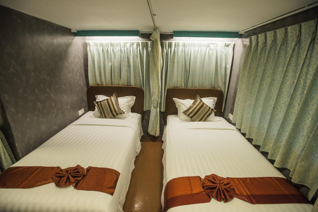 Хостел Rangoon Boutique House Экстерьер фото